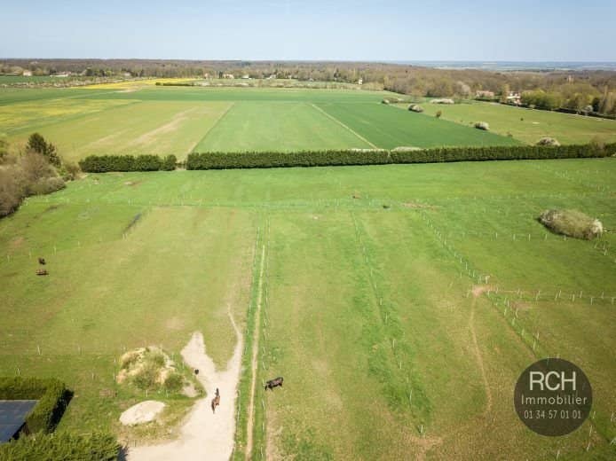 Photos du bien : 3 minutes de Montfort-l’Amaury – Propriété équestre sur 6 hectares de terrain