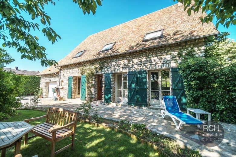 Photos du bien : Flexanville – Charmante maison avec matériaux de qualité