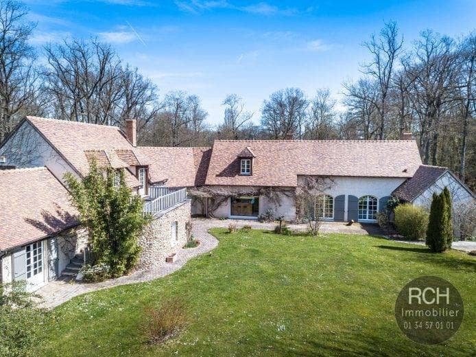 Photos du bien : Grosrouvre – Magnifique propriété sur un parc d’environ 1,9 hectares