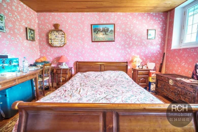 Photos du bien : Gambais – Charmante maison ancienne avec dépendances