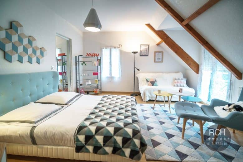 Photos du bien : Hameau de Jouars-Pontchartrain – Belle propriété sur un parc d’environ 9000 m2 avec piscine.