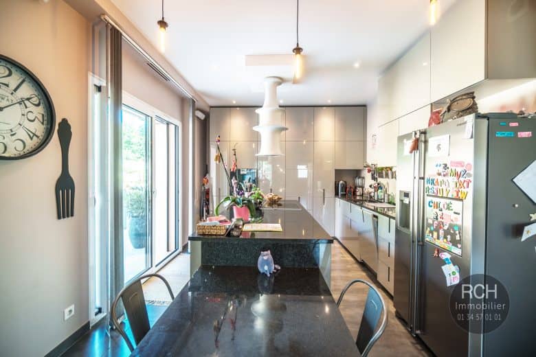Photos du bien : Montfort L’Amaury – Très belle maison contemporaine de 2012
