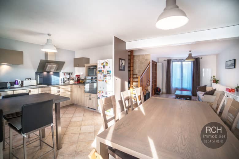 Photos du bien : Garancières – Maison familiale en parfait état avec commerces et école à pieds