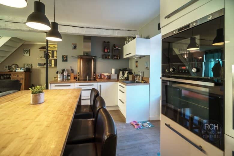 Photos du bien : Exclusivité – Garancières – Charmante maison ancienne en parfait état avec jardin
