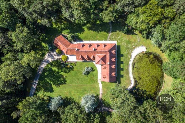 Photos du bien : Condé-sur-Vesgre – Dans un environnement exceptionnel très belle propriété sur 3,6 hectares