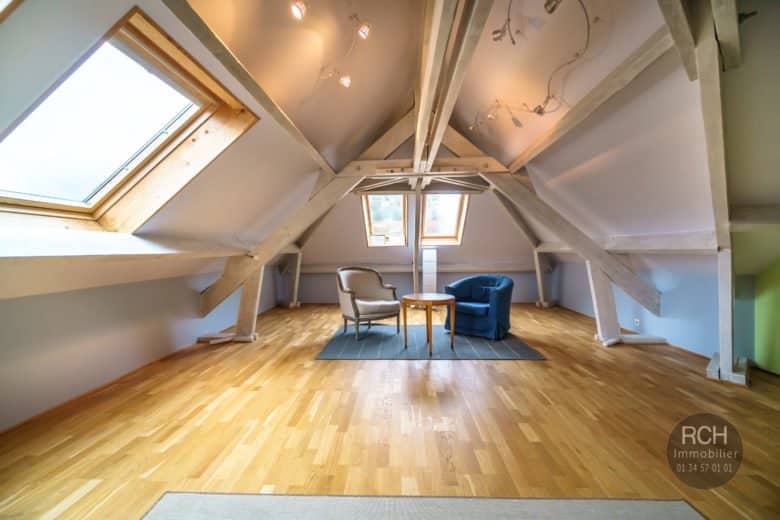 Photos du bien : Orgerus – Charmante maison aux grands volumes
