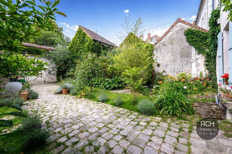 Photos du bien : Neauphle le Château – Magnifique propriété en plein coeur de village