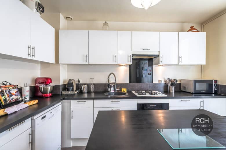 Photos du bien : Houdan centre – Très beau duplex en plein coeur de ville avec terrasse