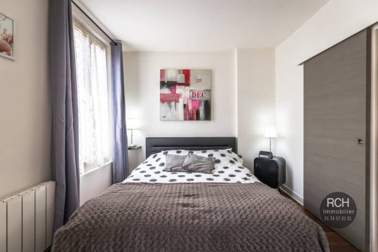 Photos du bien : Houdan centre – Très beau duplex en plein coeur de ville avec terrasse