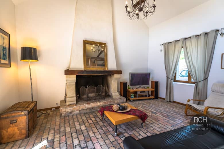 Photos du bien : Richebourg – Charmante maison ancienne avec grange aménagée