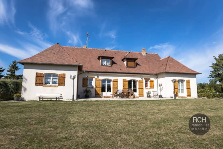 Photos du bien : Boutigny-Prouais – Grande maison contemporaine de 2006