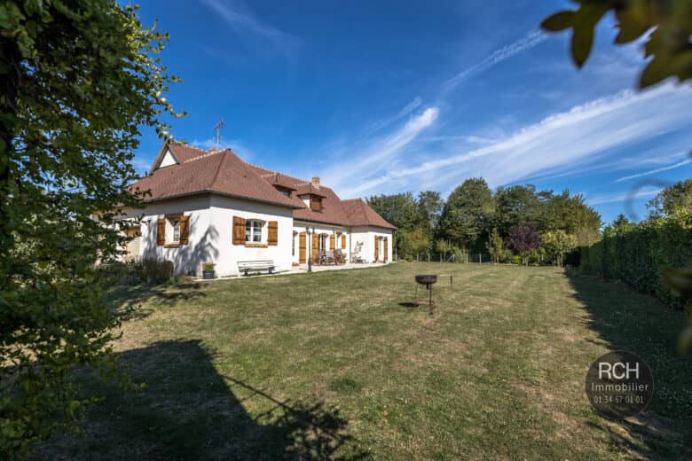 Photos du bien : Boutigny-Prouais – Grande maison contemporaine de 2006