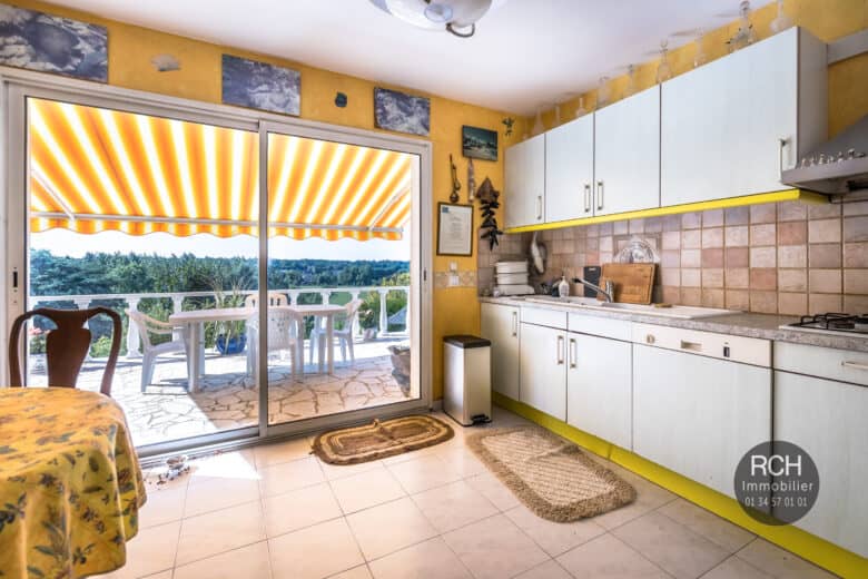 Photos du bien : Coulombs – Jolie maison avec magnifique vue dégagée
