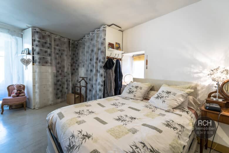 Photos du bien : EXCLUSIVITE – Centre ville de Jouars-Pontchartrain – Charmante maison ancienne