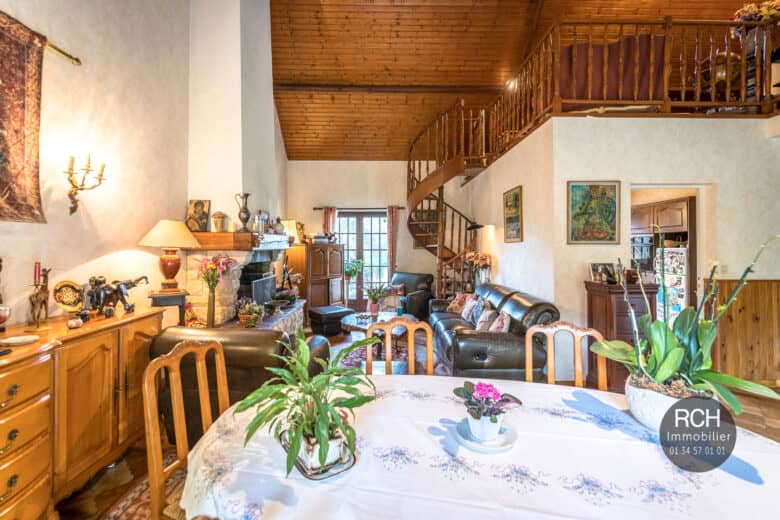 Photos du bien : Jouars-Pontchartrain – Charmante maison familiale