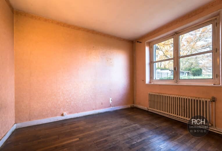 Photos du bien : Exclusivité – Grosrouvre – Maison à rénover