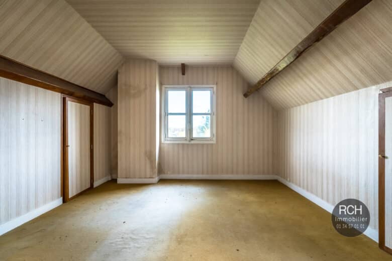Photos du bien : Exclusivité – Grosrouvre – Maison à rénover