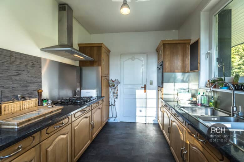 Photos du bien : Exclusivité – Gambais – Charmante maison dans un joli parc de plus de 8000 m2
