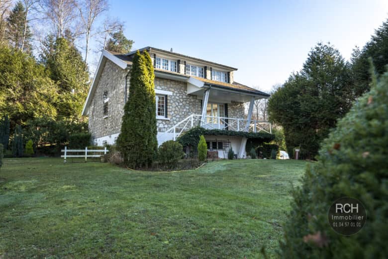 Photos du bien : Exclusivité – Gambais – Charmante maison dans un joli parc de plus de 8000 m2