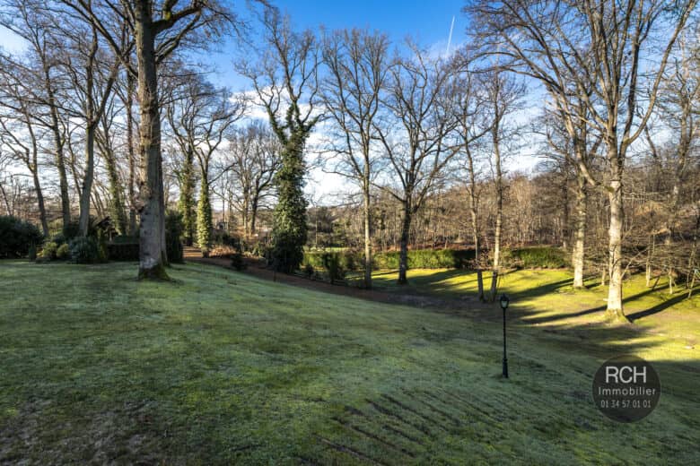 Photos du bien : Exclusivité – Gambais – Charmante maison dans un joli parc de plus de 8000 m2