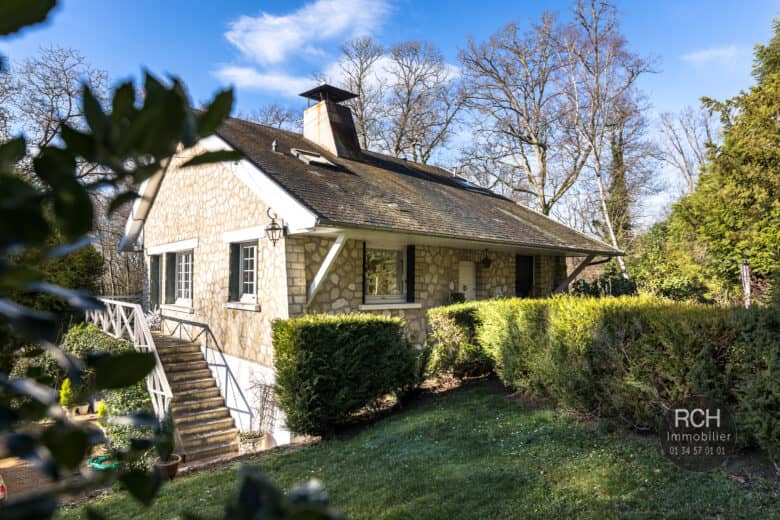 Photos du bien : Exclusivité – Gambais – Charmante maison dans un joli parc de plus de 8000 m2