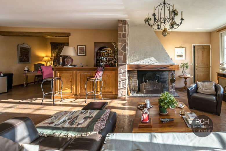 Photos du bien : Exclusivité – Gambais – Charmante maison dans un joli parc de plus de 8000 m2