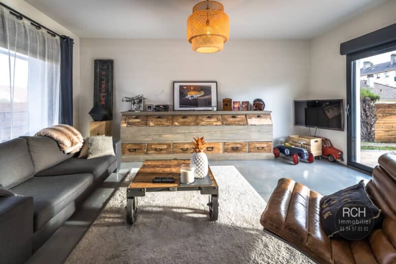 Photos du bien : EXCLUSIVITE – Montfort L’Amaury – Maison entièrement restaurée