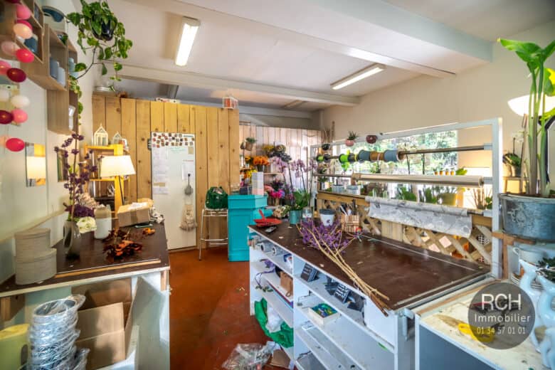 Photos du bien : Centre Gambais – Fonds de commerce