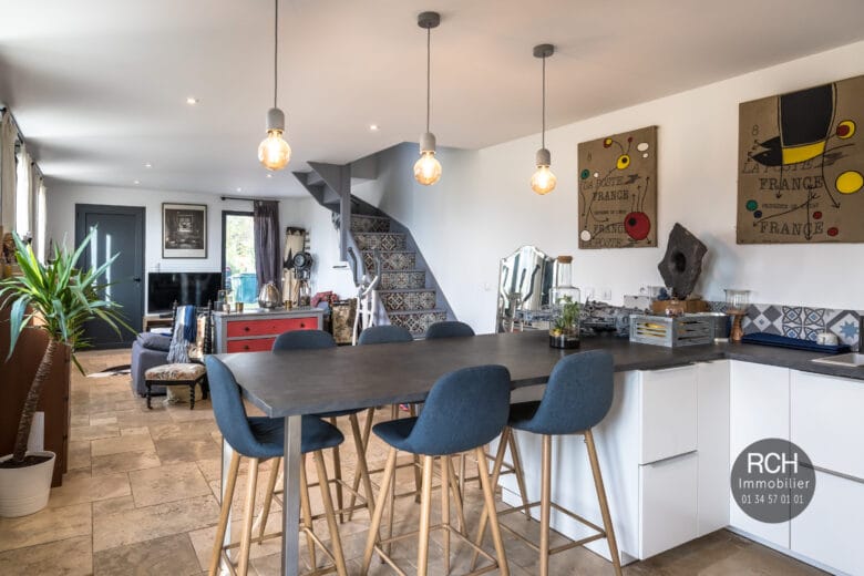 Photos du bien : Neauphle Le Chateau – Jolie maison entièrement restaurée