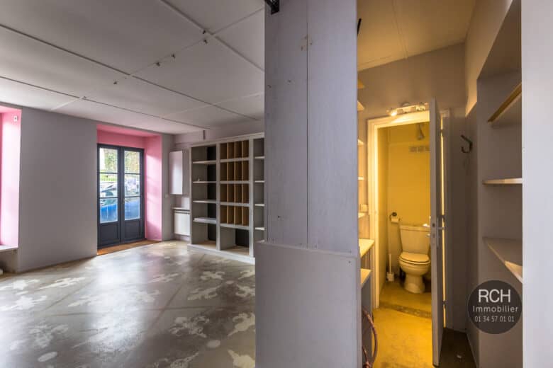 Photos du bien : Montfort-l’Amaury – Local commercial