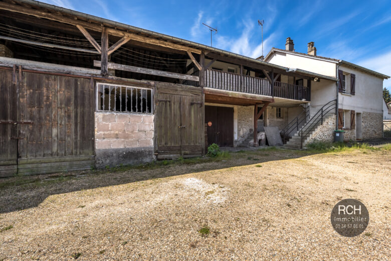 Photos du bien : Saint-Léger-en-Yvelines – Ensemble immobilier