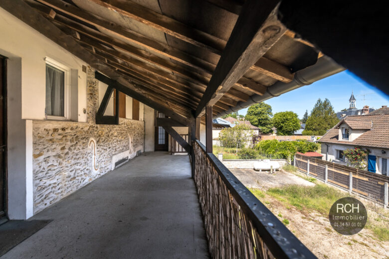 Photos du bien : Saint-Léger-en-Yvelines – Ensemble immobilier