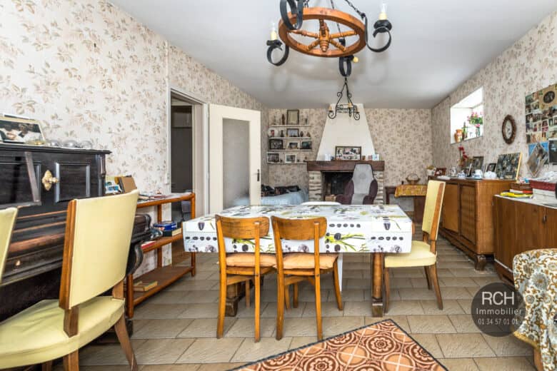 Photos du bien : Saint-Léger-en-Yvelines – Ensemble immobilier