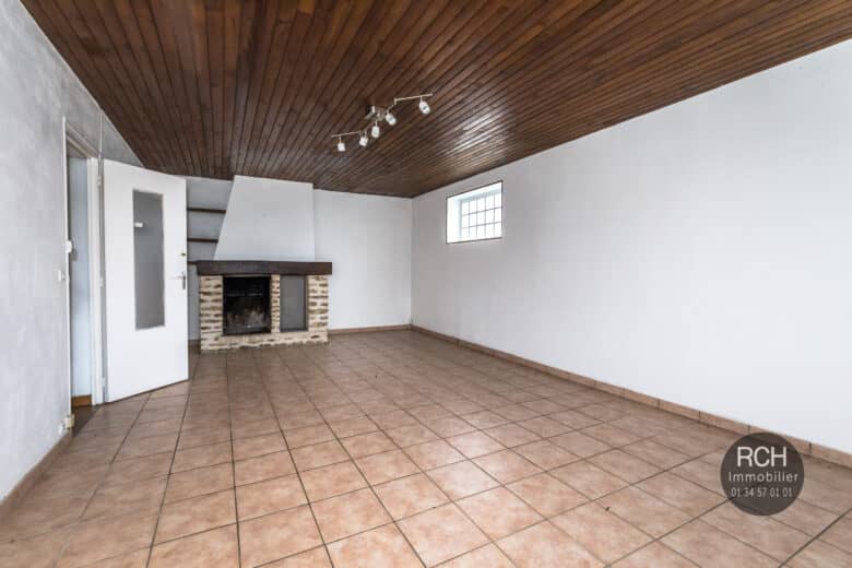 Photos du bien : Saint-Léger-en-Yvelines – Ensemble immobilier