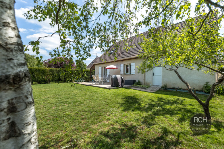 Photos du bien : Condé-sur-Vesgre – Jolie maison dans un bel environnement