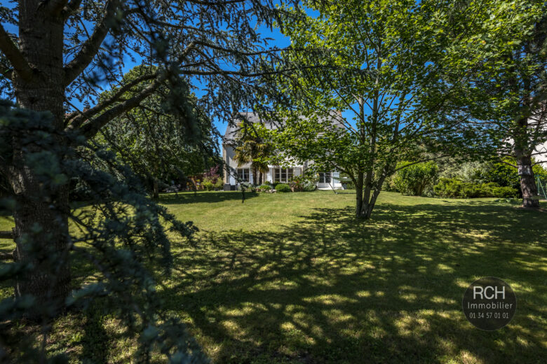 Photos du bien : Gambais – Jolie maison sur un très beau terrain de 2350 m2