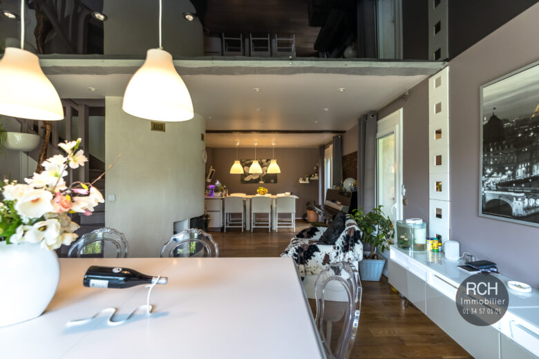 Photos du bien : Exclusivité – Gambais – Très jolie maison en parfait état et en plein centre ville
