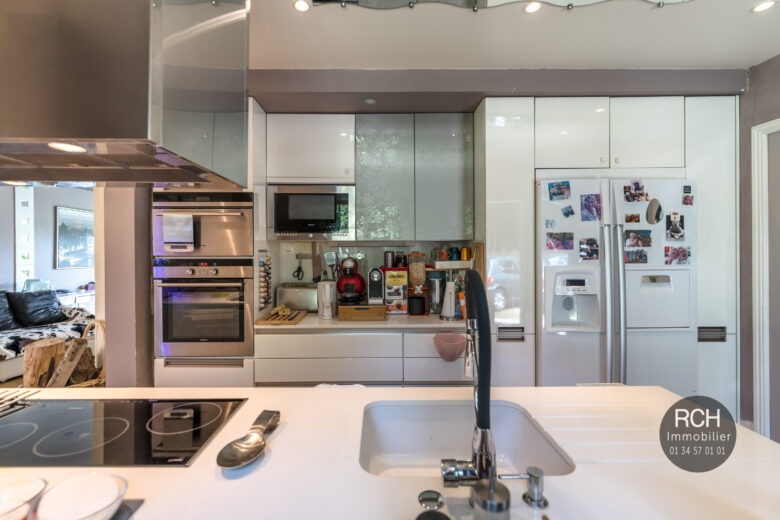 Photos du bien : Exclusivité – Gambais – Très jolie maison en parfait état et en plein centre ville