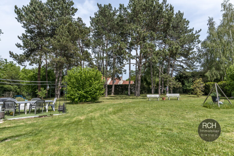 Photos du bien : Exclusivité – Gambais – Très jolie maison en parfait état et en plein centre ville