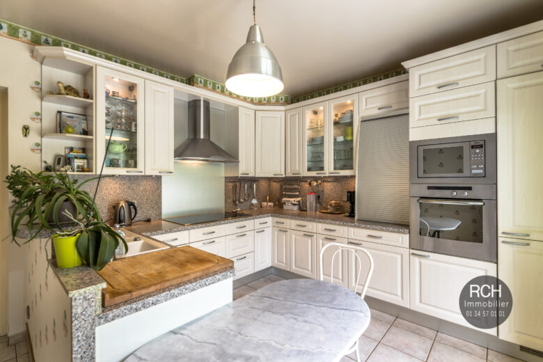Photos du bien : Gambais – Jolie maison sur un très beau terrain de 2350 m2