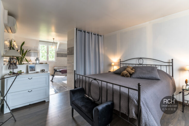 Photos du bien : Gambais – Jolie maison sur un très beau terrain de 2350 m2