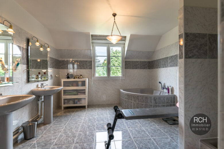 Photos du bien : Gambais – Jolie maison sur un très beau terrain de 2350 m2