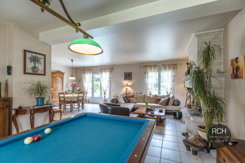 Photos du bien : Gambais – Jolie maison sur un très beau terrain de 2350 m2