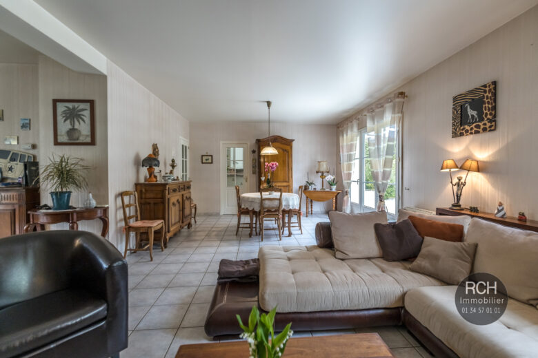Photos du bien : Gambais – Jolie maison sur un très beau terrain de 2350 m2