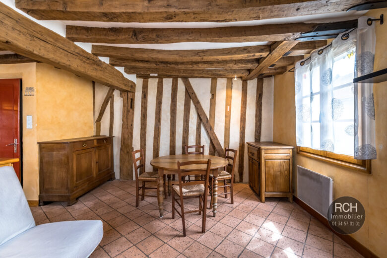 Photos du bien : Houdan centre – Bel appartement