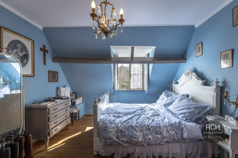 Photos du bien : Les Mesnuls – Charmante maison ancienne décorée avec goût