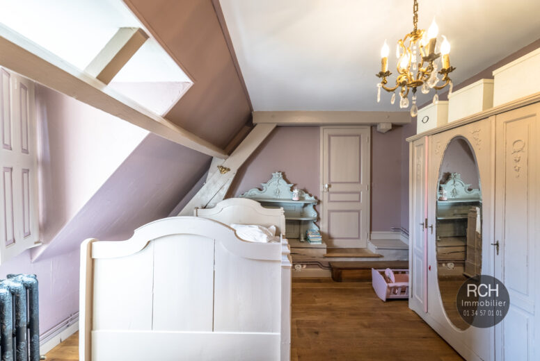 Photos du bien : Les Mesnuls – Charmante maison ancienne décorée avec goût