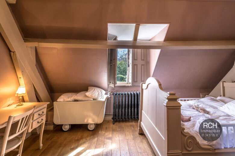 Photos du bien : Les Mesnuls – Charmante maison ancienne décorée avec goût