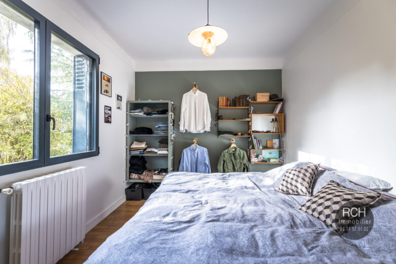 Photos du bien : EXCLUSIVITE – Montfort L’Amaury – Charmante maison entièrement restaurée avec commerces et écoles à pieds