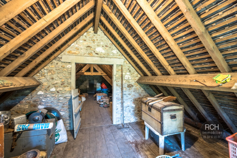 Photos du bien : Exclusivité – Gambais – Grange à rénover